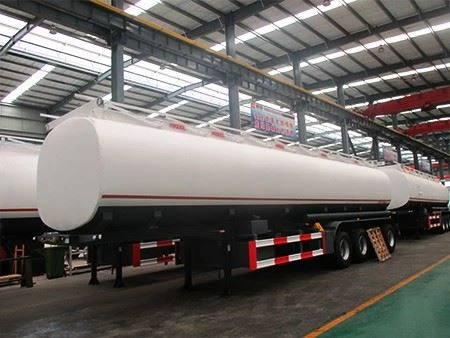 China Manufacture TONGYA 4 Axles Petrol Tankers